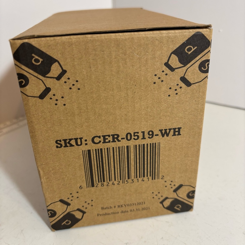 🛍️3/$30 BNWOT Comfify mason jar salt and pepper ceramic shakers - Picture 7 of 10